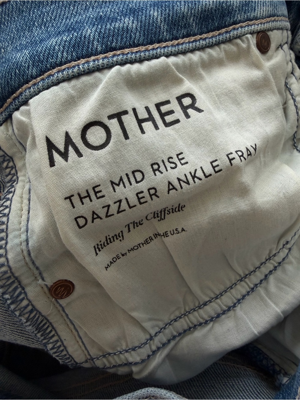 MOTHER Mid Rise Dazzler Ankle Fray Jeans in Riding The Cliffside Size 29 - Picture 12 of 13